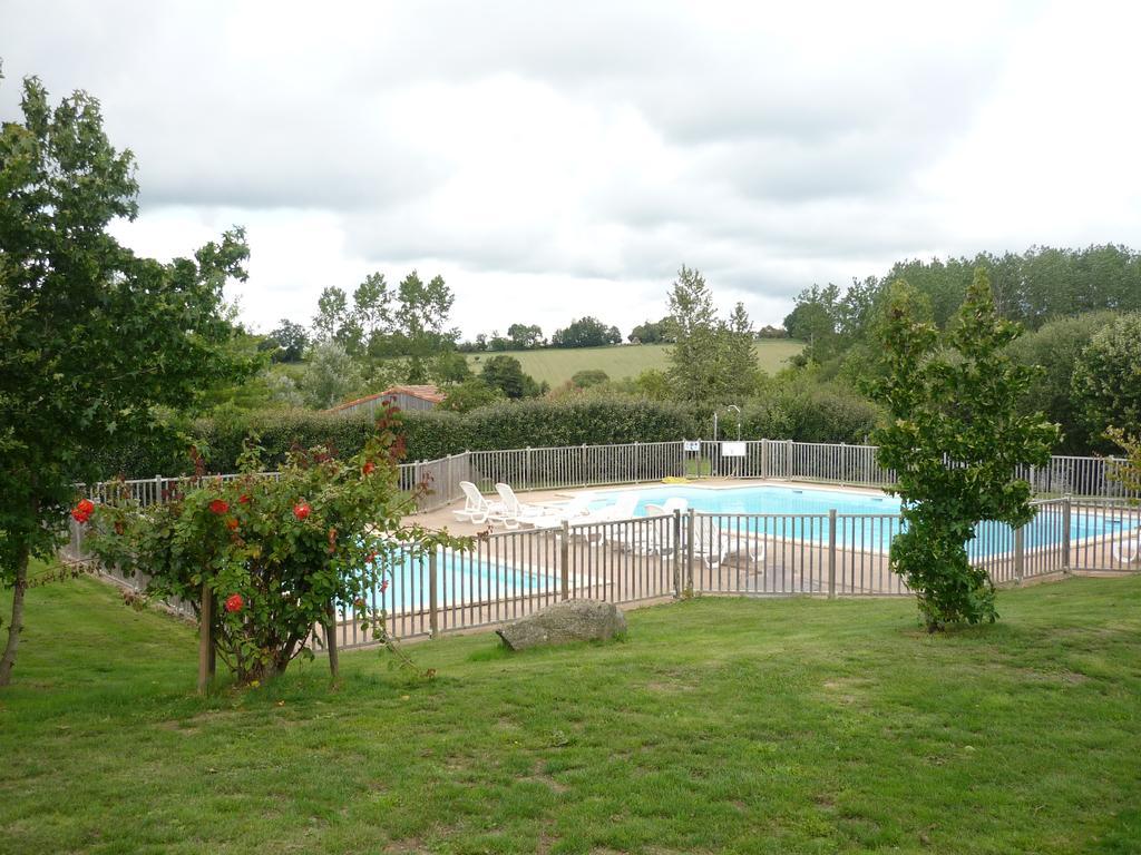 Terres De France - Natura Resort Pescalis Moncoutant Exteriör bild